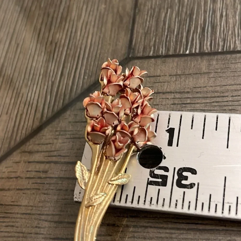 Vintage Rose Flower Pin DM 1997 “David Monn” Rose Bouquet